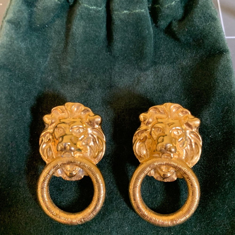Anne Klein lions head earings